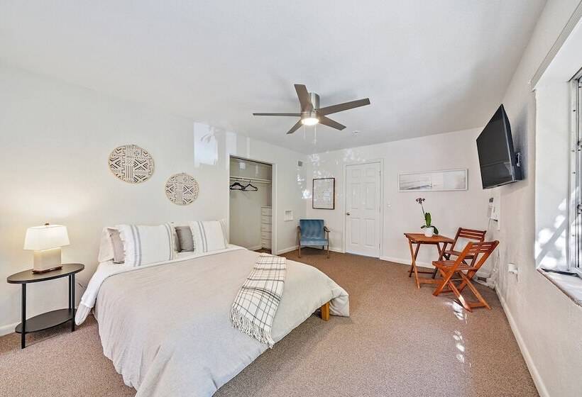 مبيت وإفطار The Lucerne