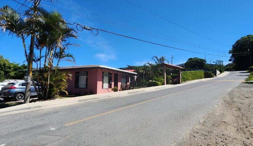 צימר Twin Palms Lodge