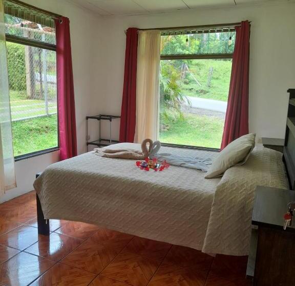 צימר Twin Palms Lodge