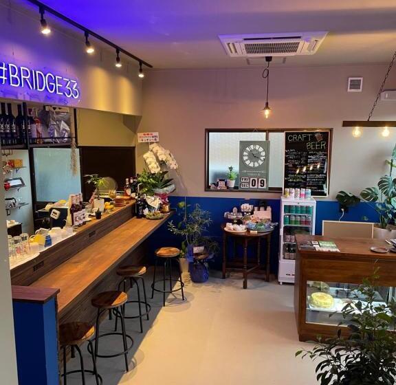 Bridge33 Cafe And Hostel