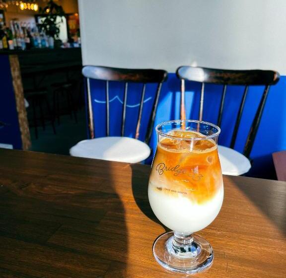 Bridge33 Cafe And Hostel