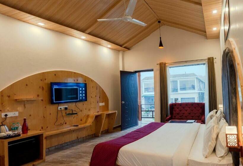 Green Retreat Resort