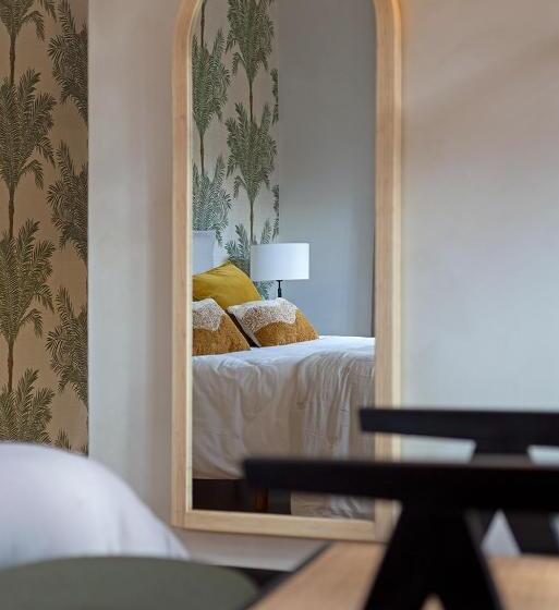 Hospedium Hotel La Farm