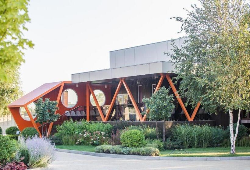 هتل спа готель поло медлайф