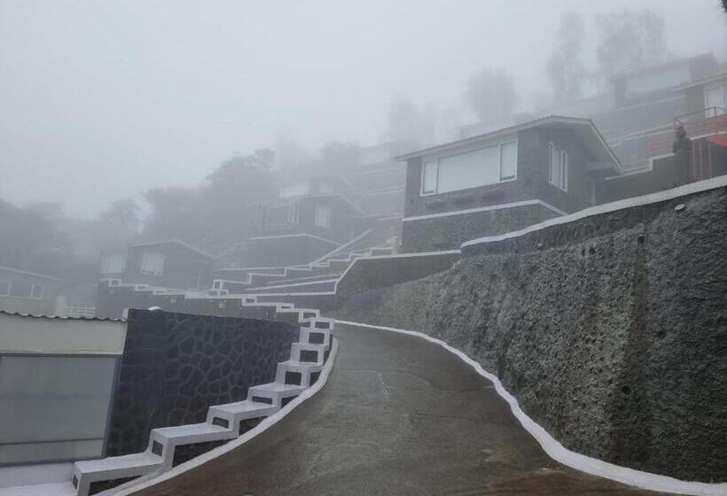 فندق 360 South, Khandala