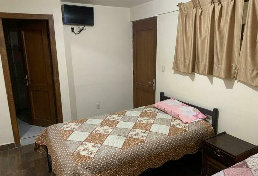 ホテル 9 De Octubre