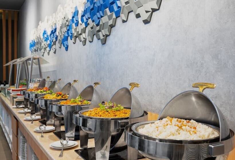 בית מלון כפרי Aston Inn Cilacap