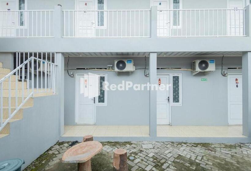 هتل Atiq Homestay Syariah Mitra Reddoorz