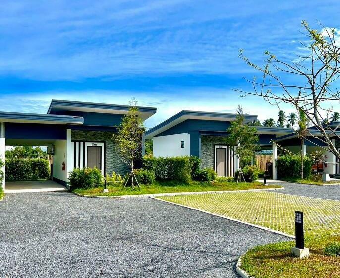 בית מלון כפרי Blue Moon Boutique Resort