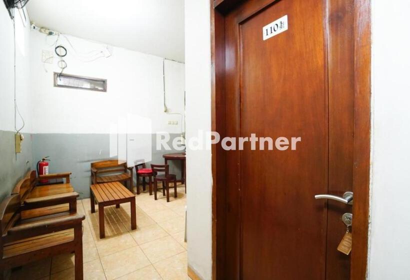 호텔 Bright Residence Near Itc Mangga Dua Mitra Reddoorz