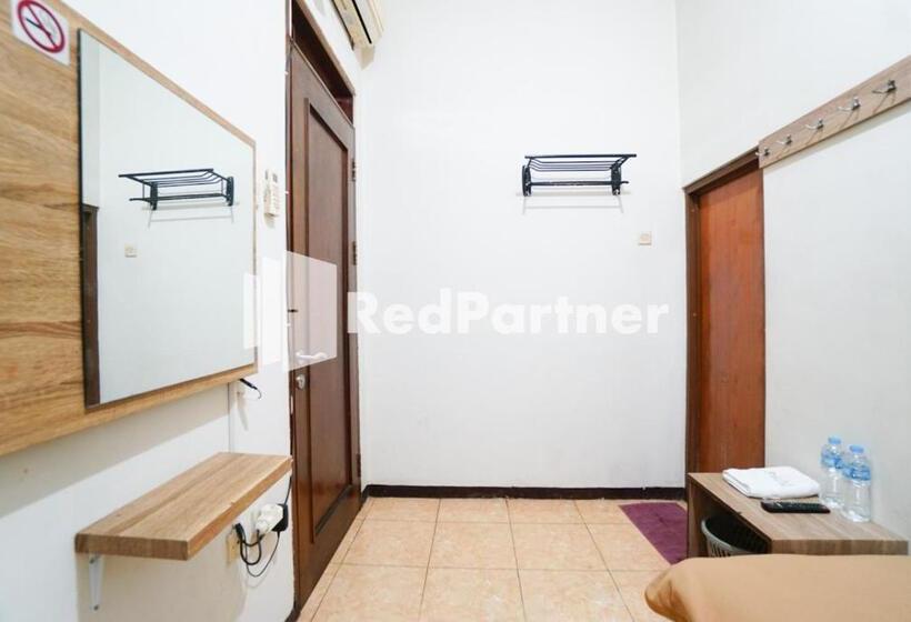 호텔 Bright Residence Near Itc Mangga Dua Mitra Reddoorz