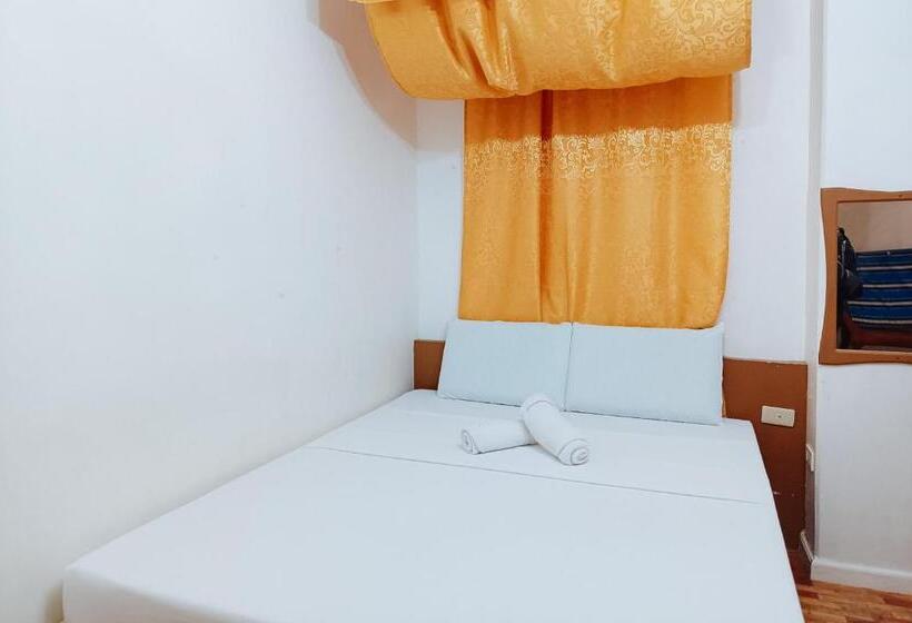 هتل Elinas And Restaurant