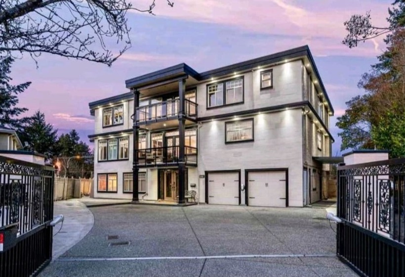 ホテル Empress Palace