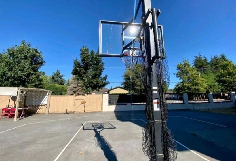 ホテル Empress Palace