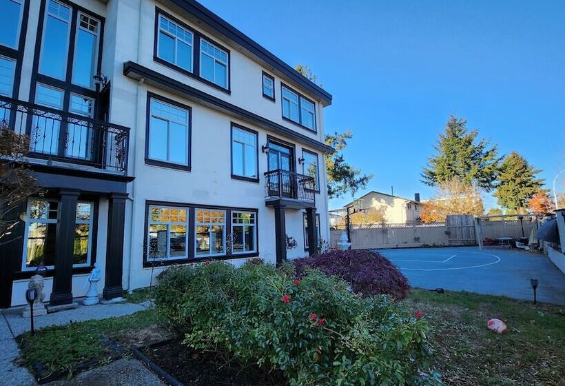 ホテル Empress Palace