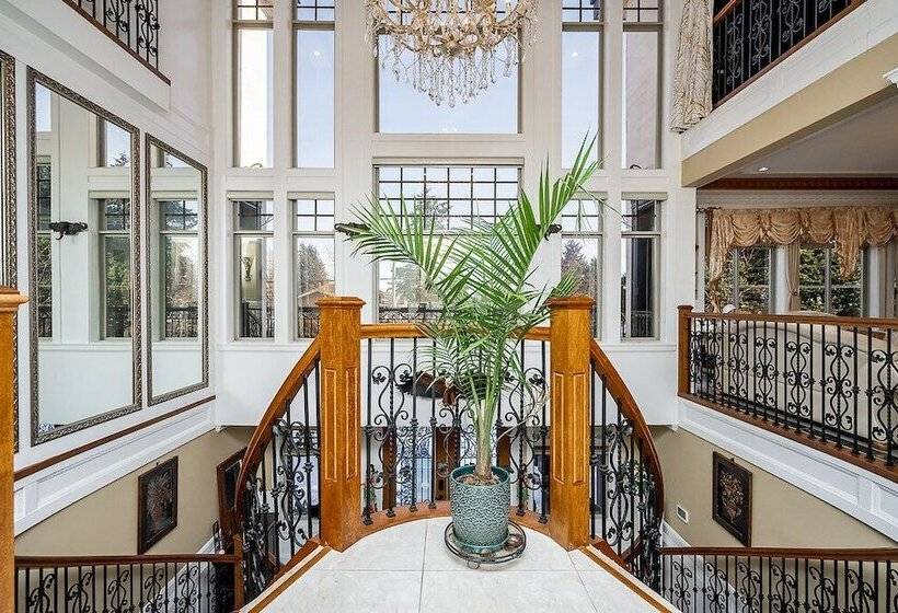 ホテル Empress Palace