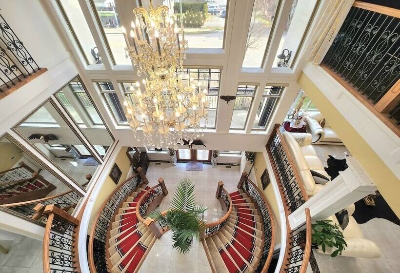 ホテル Empress Palace