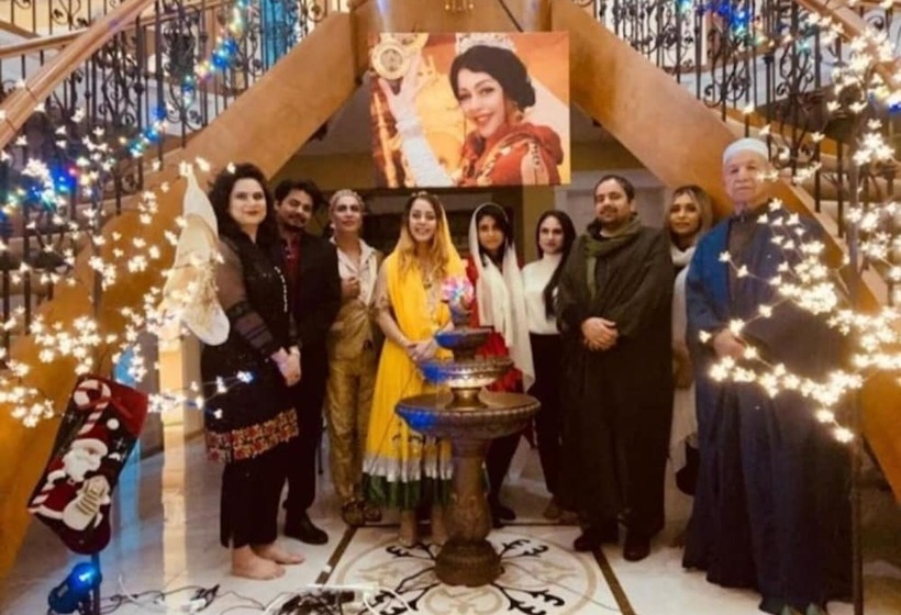 ホテル Empress Palace