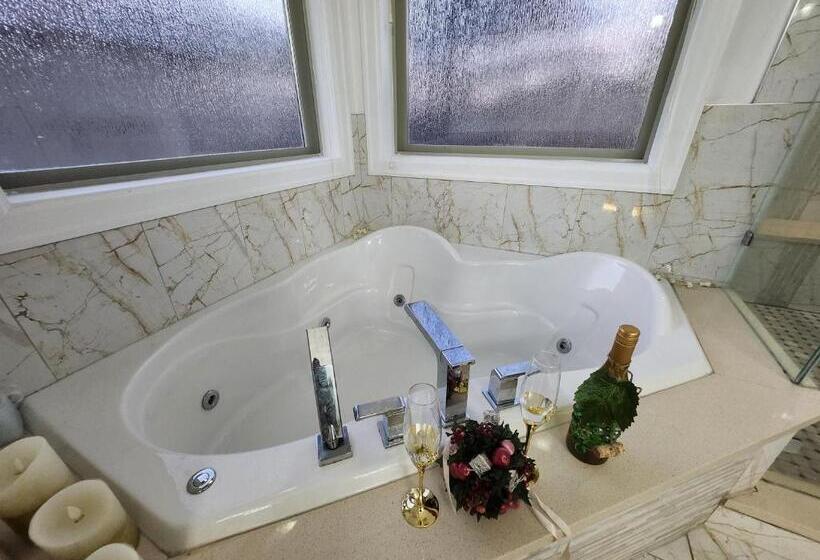 ホテル Empress Palace