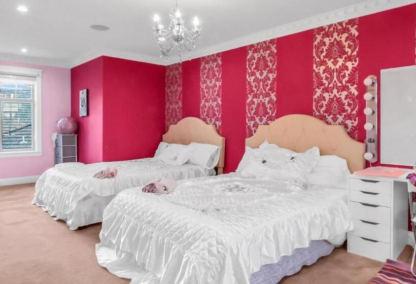 ホテル Empress Palace