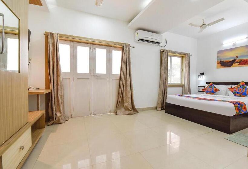 Fabhotel Epic Townlet Resort   Nr Calangute Beach