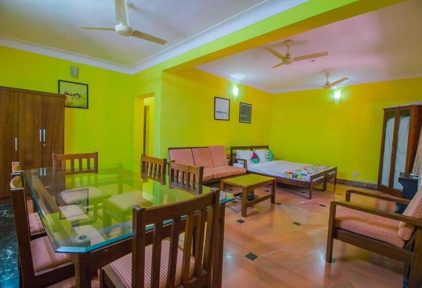 ホテル Flagship Keegan Palms 2bhk