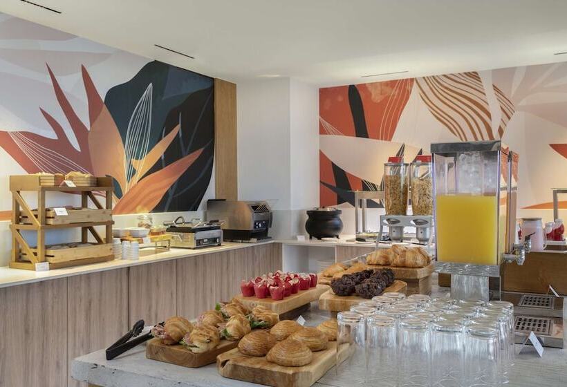 هتل Hilton Garden Inn La Romana