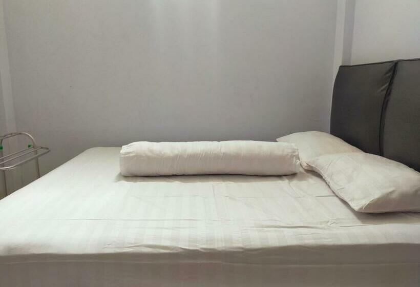 酒店 Inawa Homestay Syariah