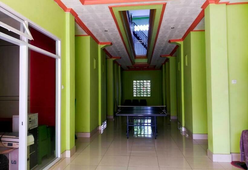 酒店 Inawa Homestay Syariah