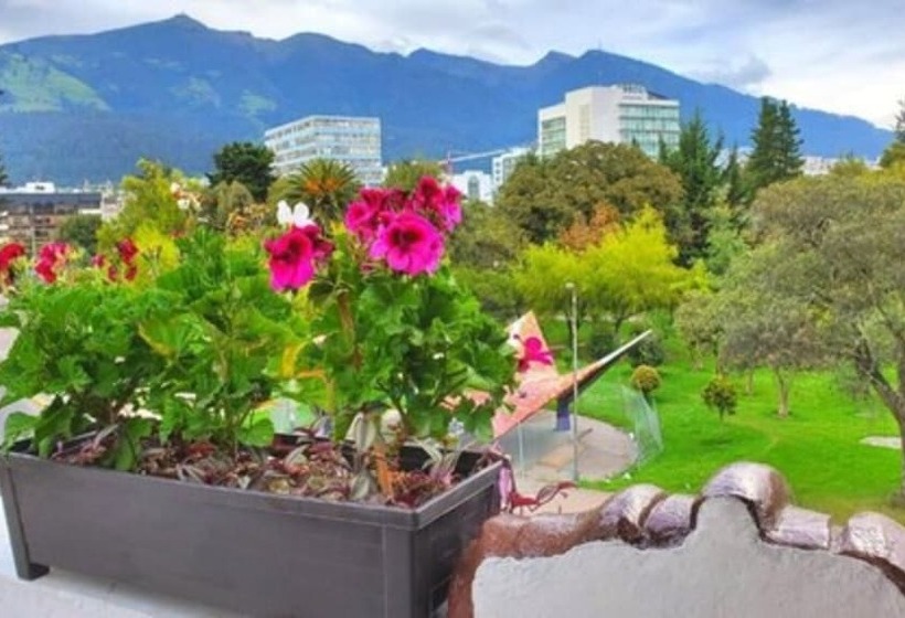 ホテル Inti Quito