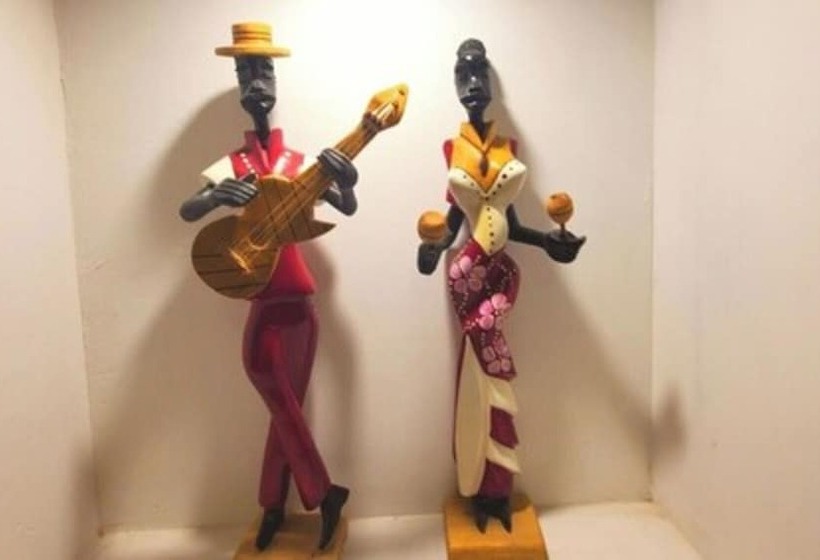 ホテル Inti Quito