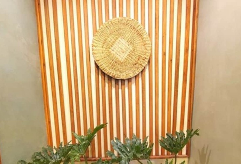 ホテル Inti Quito