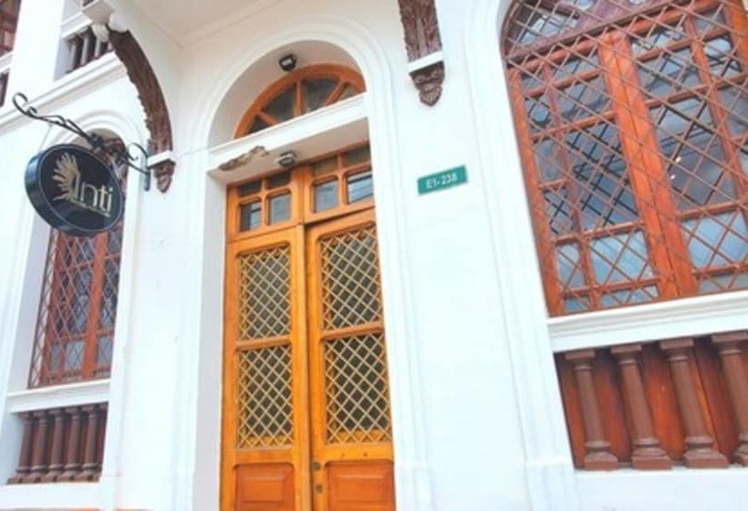 ホテル Inti Quito