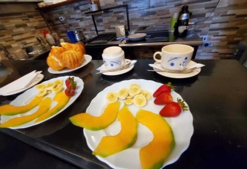 ホテル Inti Quito