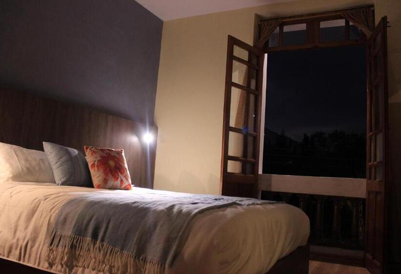 ホテル Inti Quito