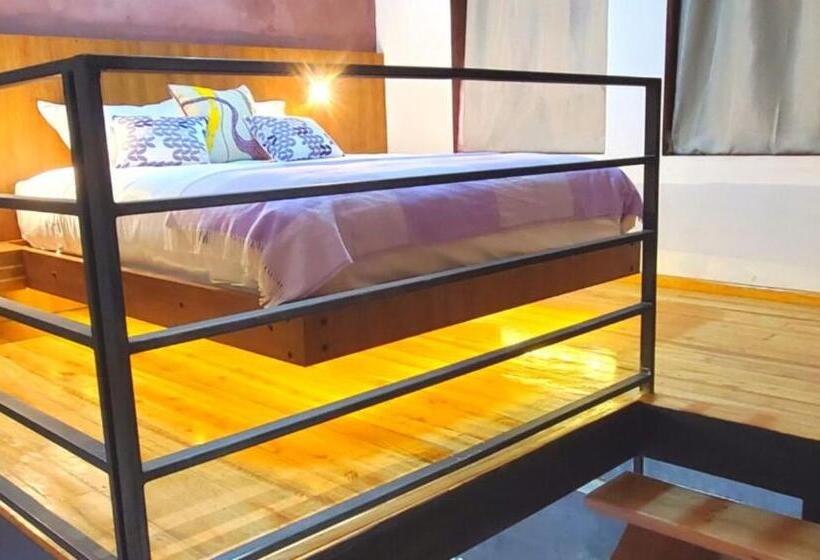 ホテル Inti Quito