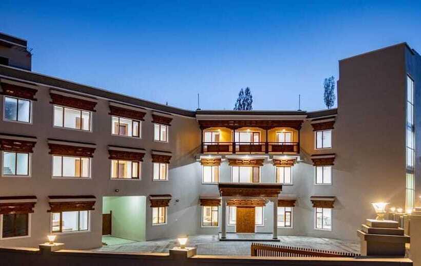 Hotel Karma Residency