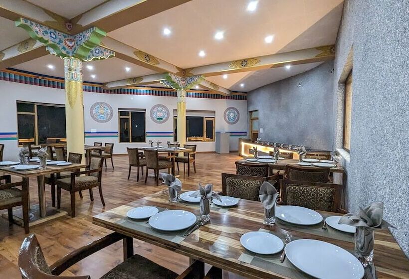 Hotel Karma Residency