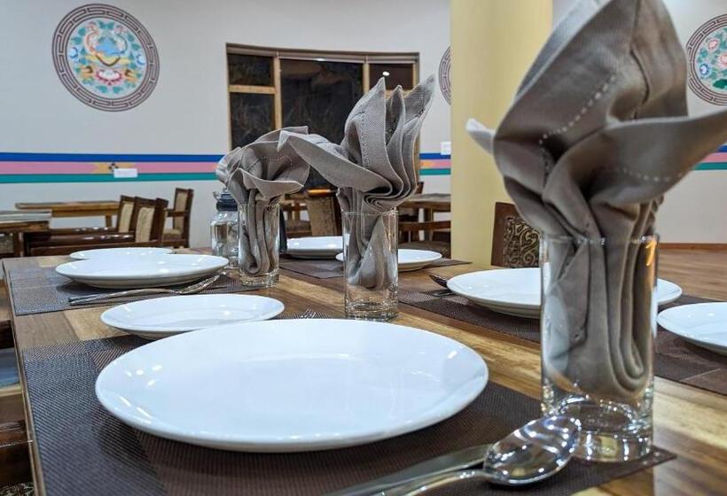 Hotel Karma Residency