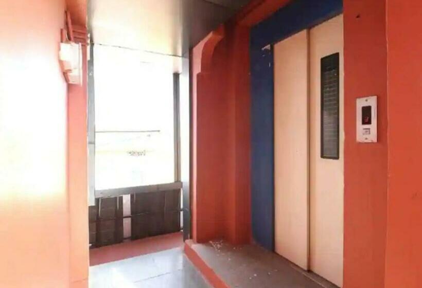 ホテル Lrr Towers