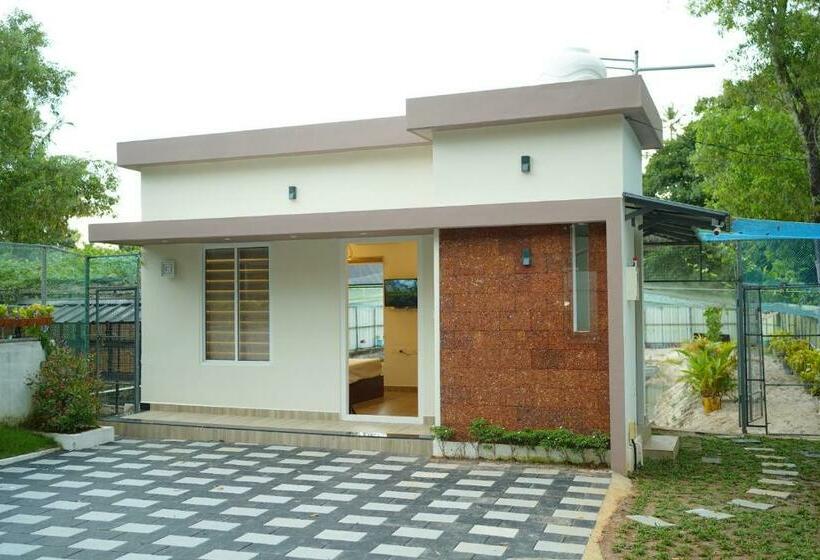 酒店 Marari Farm Heritage Inn