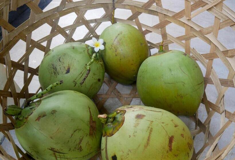 Отель Marine Bay Sanur