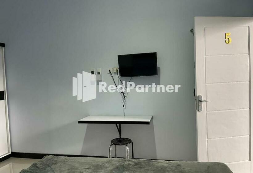 ホテル N3 Syariah Near Stasiun Tegal Mitra Reddoorz