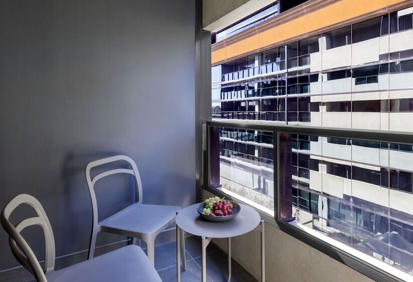 فندق Oaks Melbourne St Kilda Road