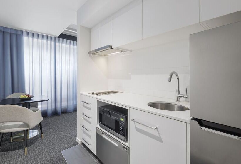 فندق Oaks Melbourne St Kilda Road