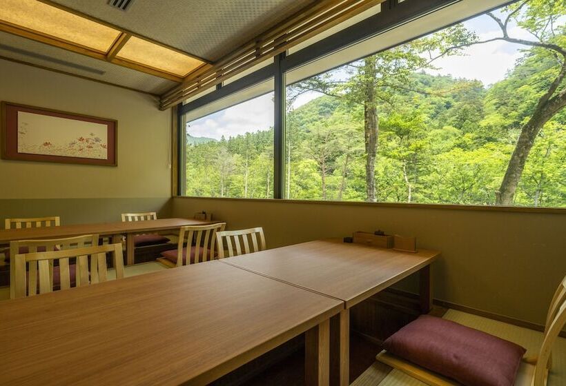 בית מלון כפרי Shionoyu Onsen Rengetsu