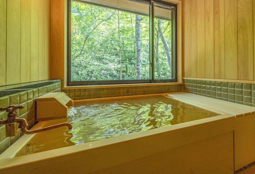 בית מלון כפרי Shionoyu Onsen Rengetsu