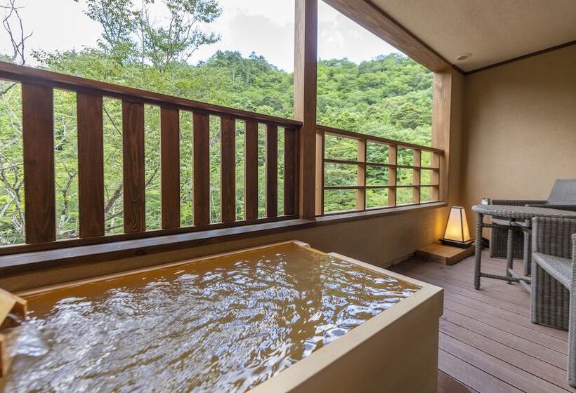 בית מלון כפרי Shionoyu Onsen Rengetsu