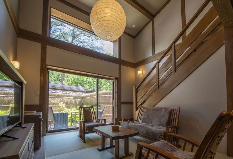 בית מלון כפרי Shionoyu Onsen Rengetsu