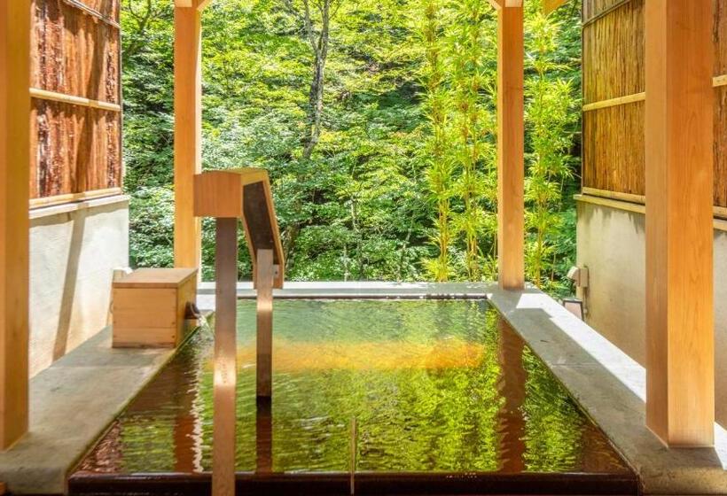 בית מלון כפרי Shionoyu Onsen Rengetsu